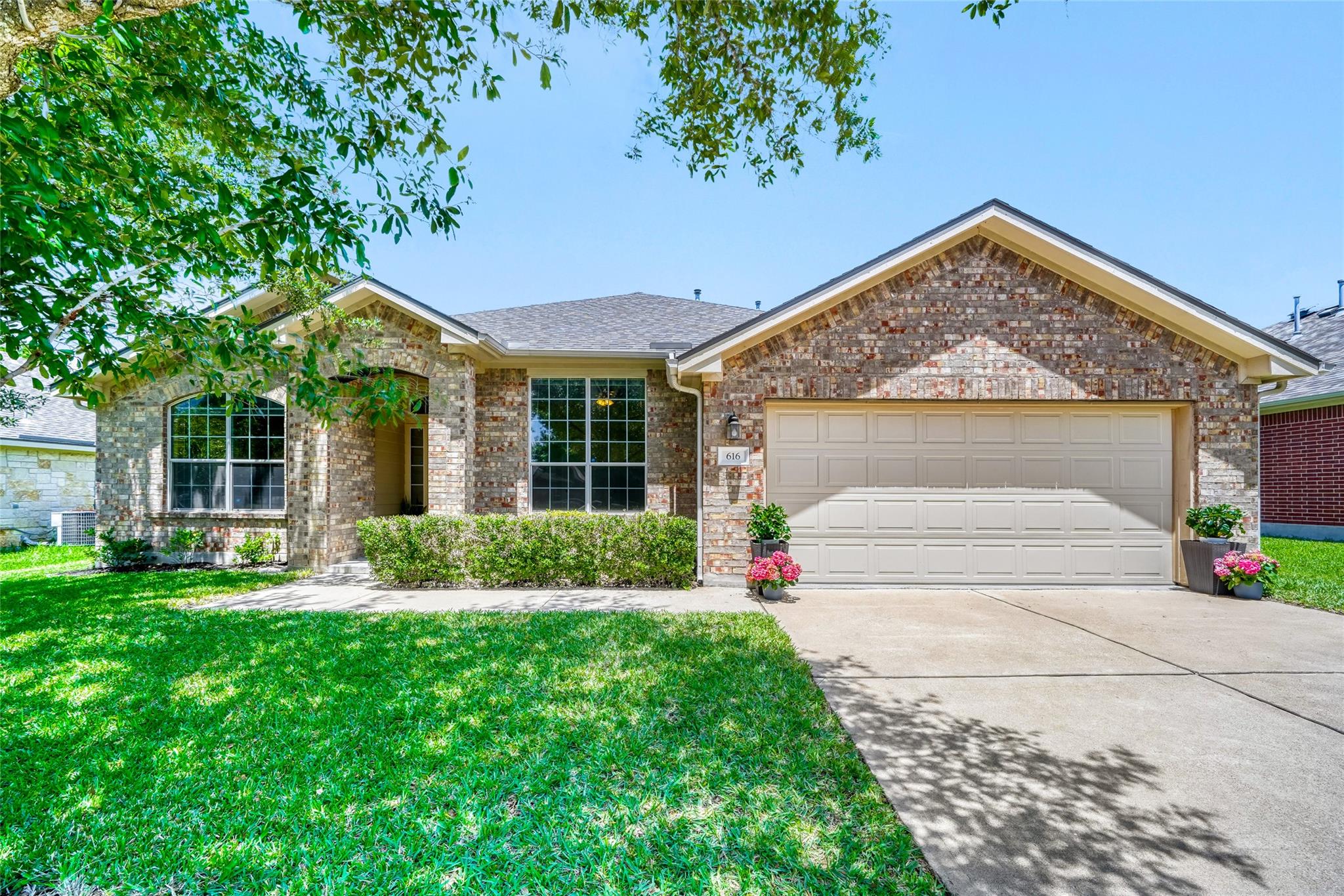 616 Portchester Castle Path Pflugerville TX 78660