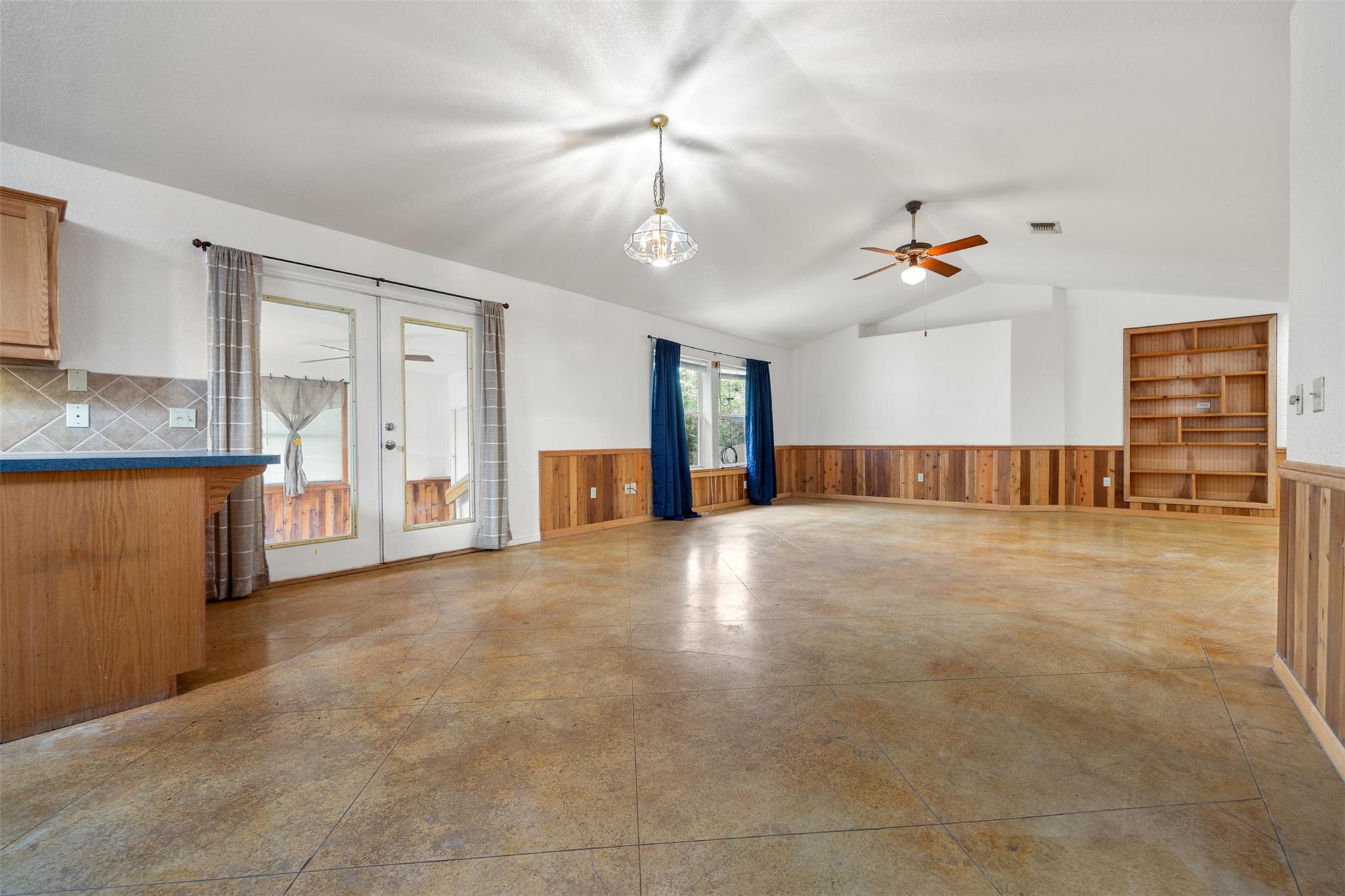 283 Rust Ranch Road Blanco TX 78606