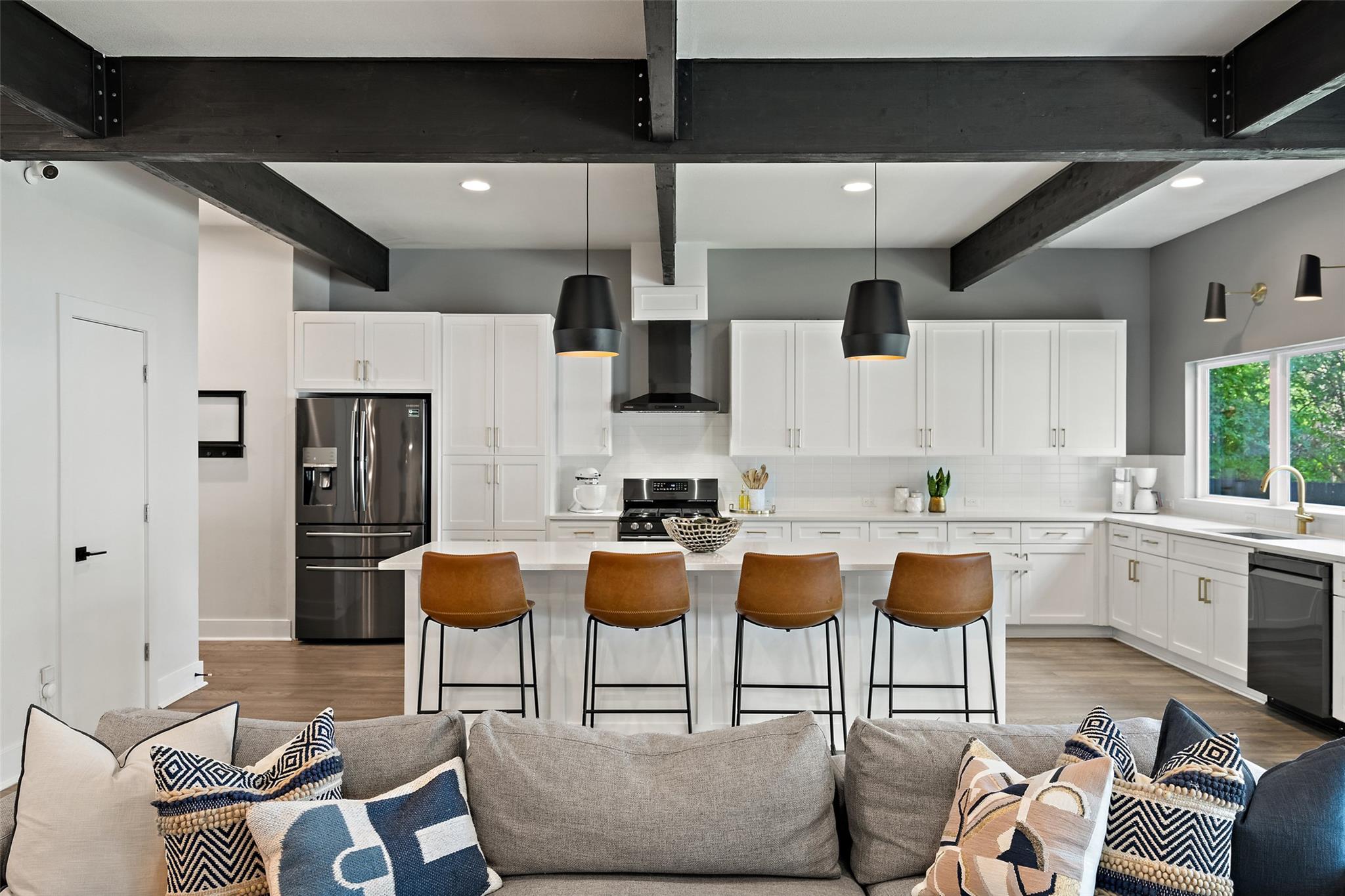 5721 Louise Lane Austin TX 78757
