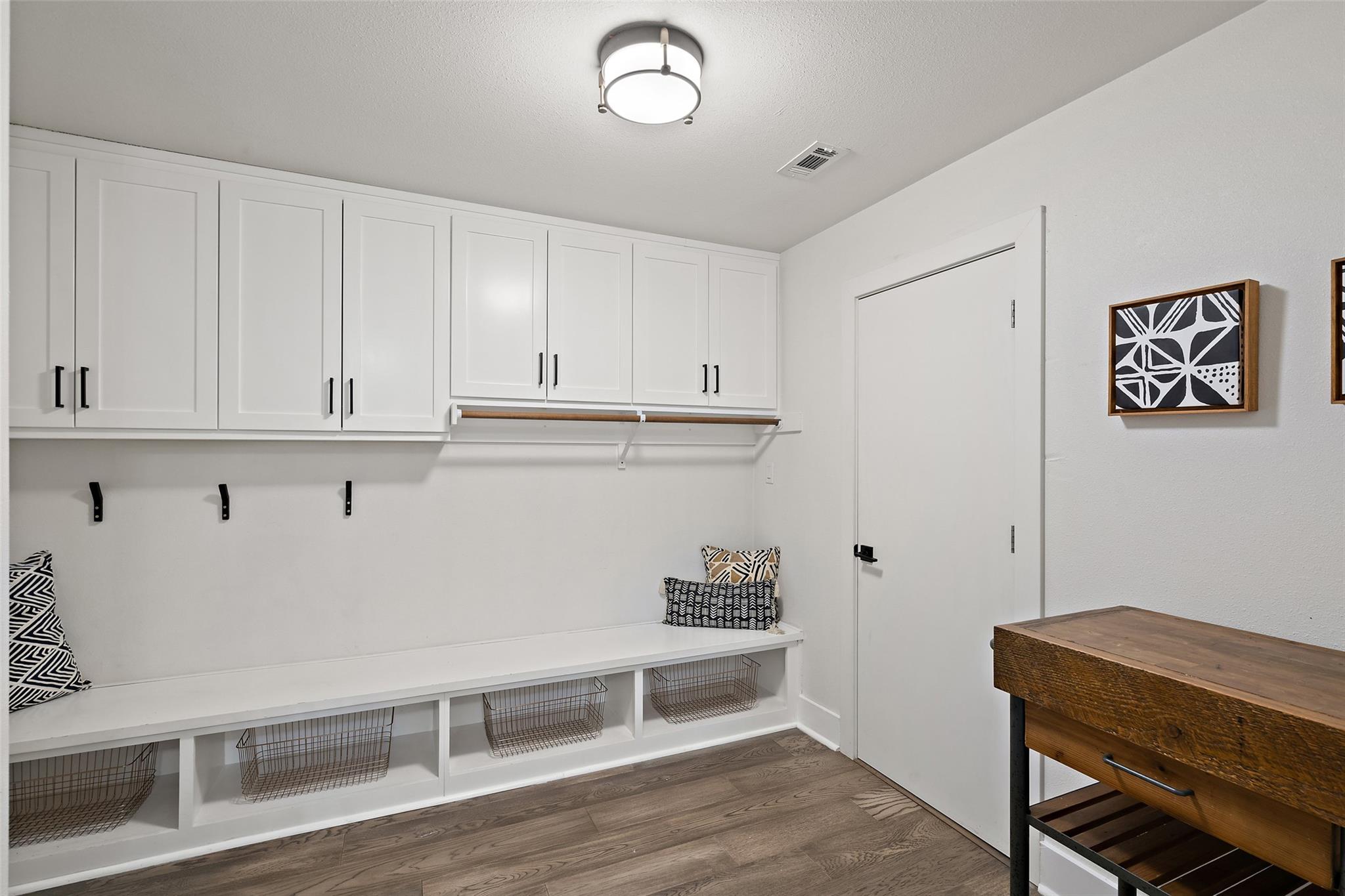 5721 Louise Lane Austin TX 78757