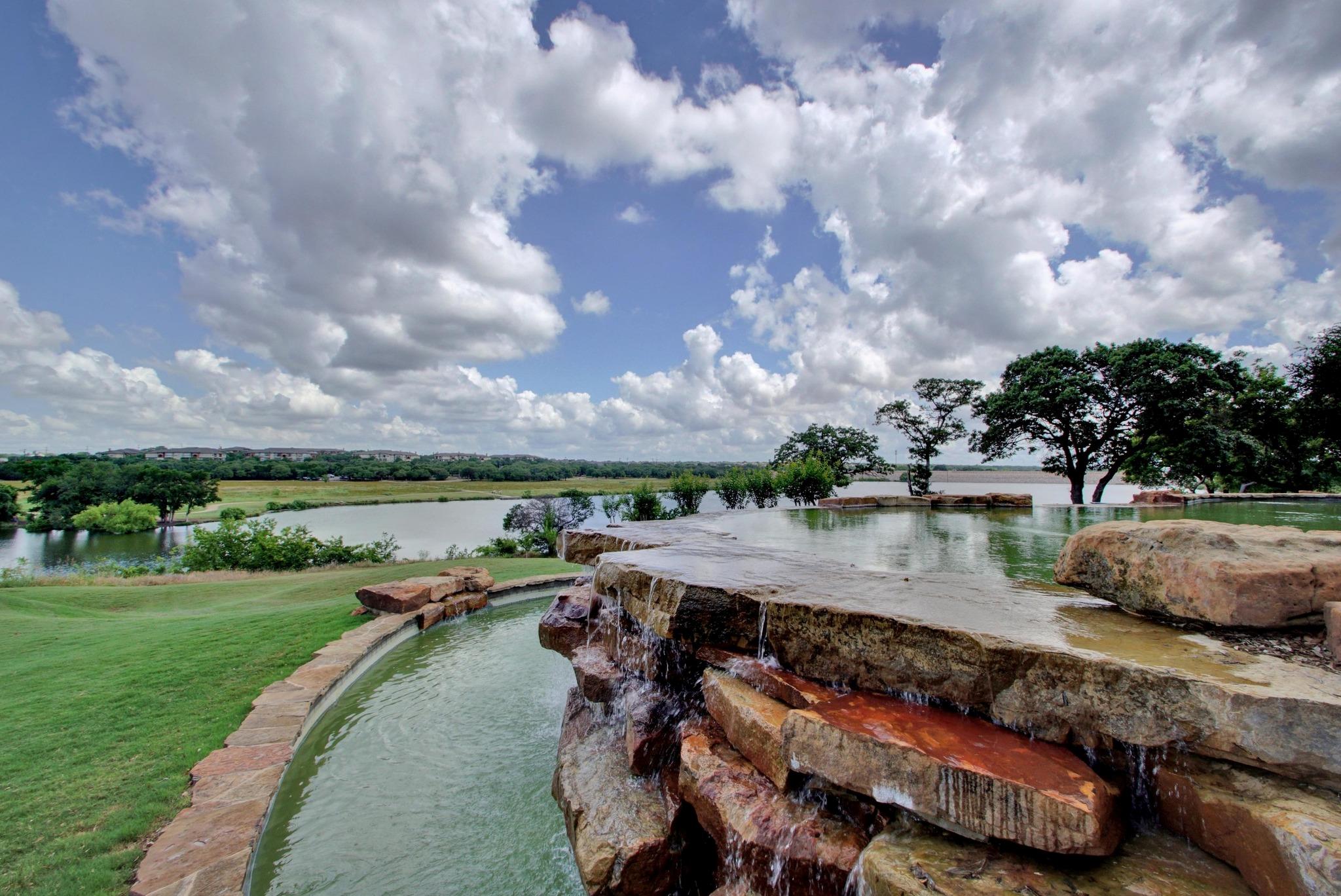14433 Ballycastle Trail Austin TX 78717