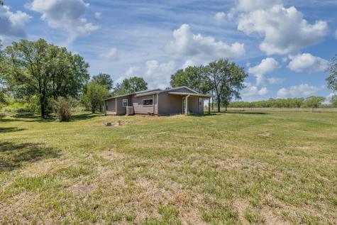 1229 State 304 Highway Gonzales TX 78629