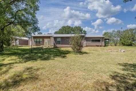 1229 State 304 Highway Gonzales TX 78629