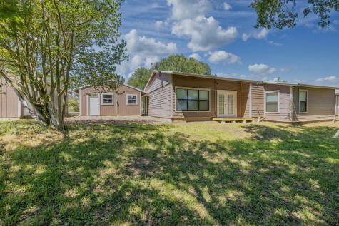 1229 State 304 Highway Gonzales TX 78629