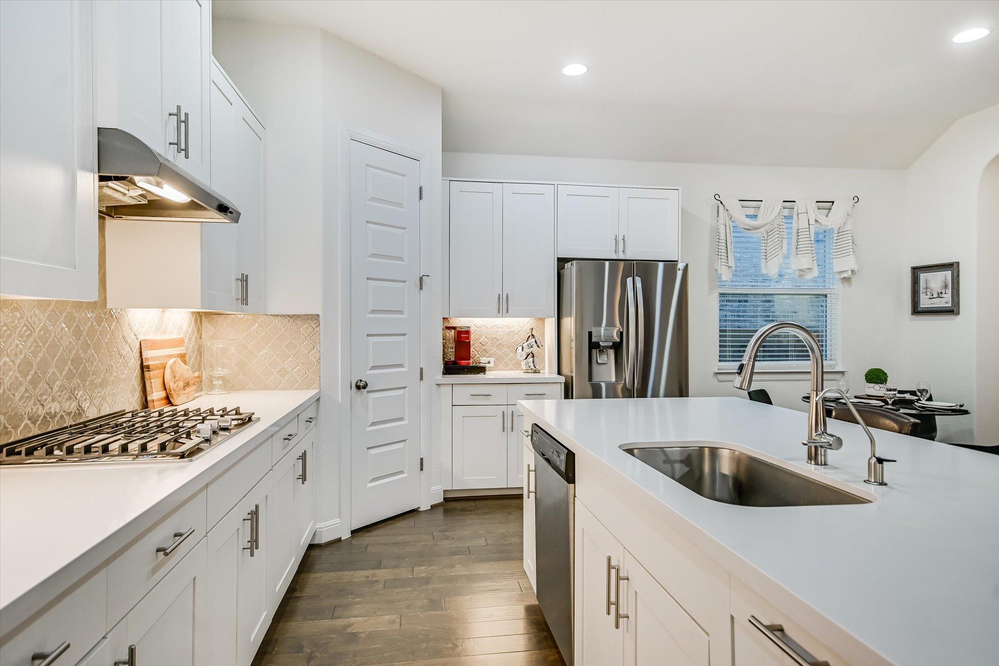 508 Peakside Circle Dripping Springs TX 78620