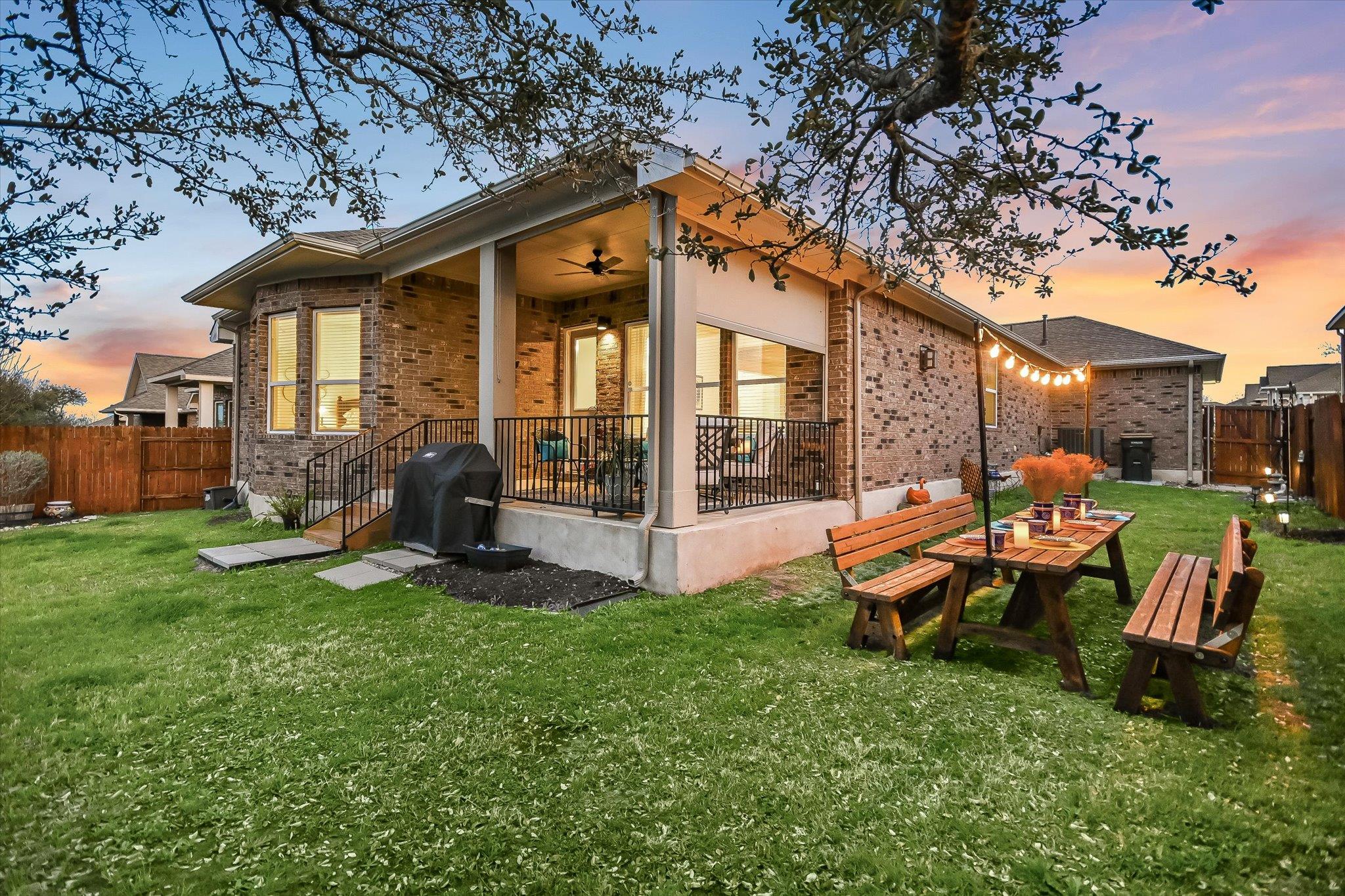 508 Peakside Circle Dripping Springs TX 78620