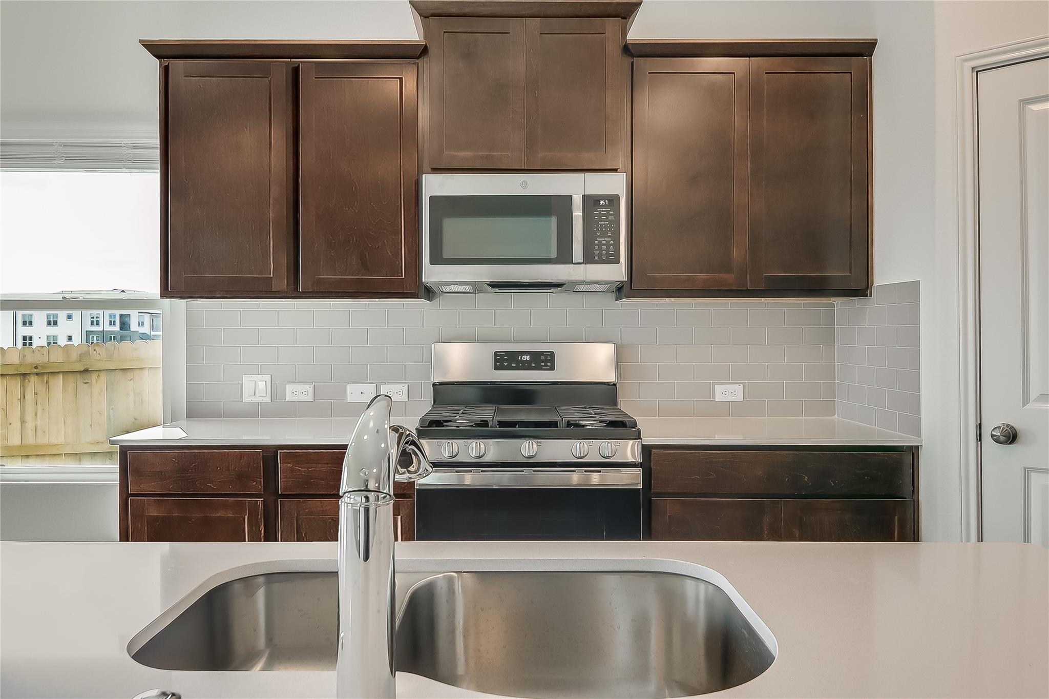 932 Mallow Road Leander TX 78641