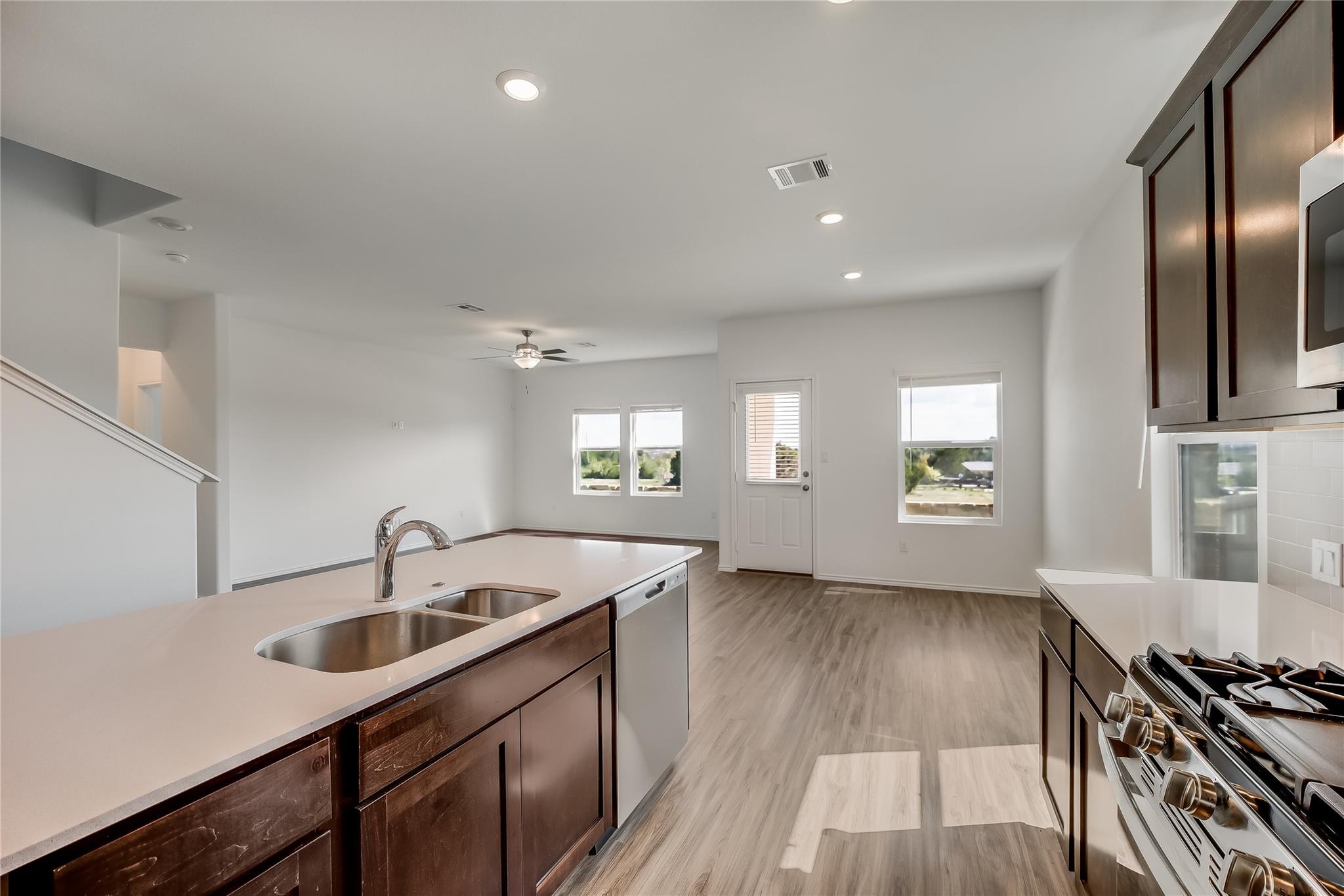 932 Mallow Road Leander TX 78641