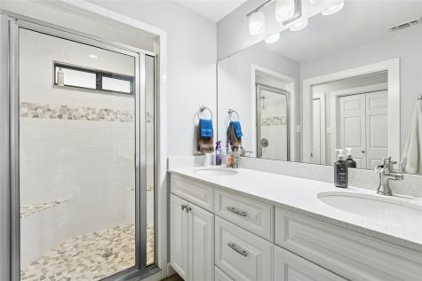 1498 County Road 313 Lexington TX 78947