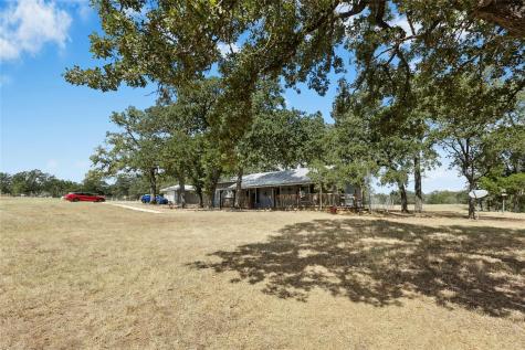 1498 County Road 313 Lexington TX 78947