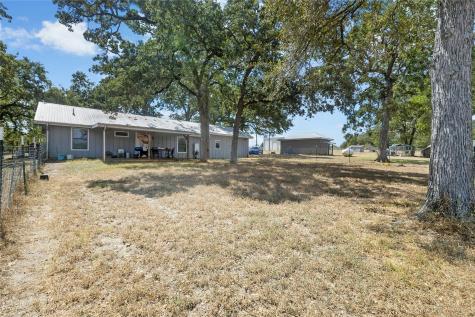 1498 County Road 313 Lexington TX 78947