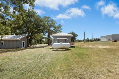 1498 County Road 313 Lexington TX 78947