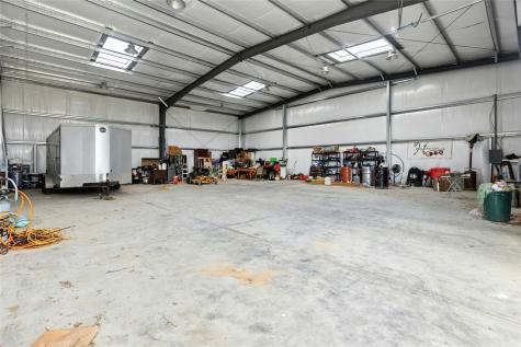 1498 County Road 313 Lexington TX 78947