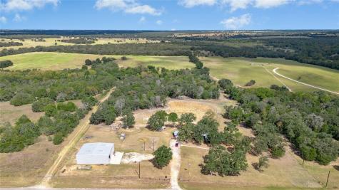 1498 County Road 313 Lexington TX 78947