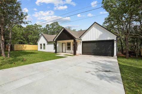210 Flint Ridge Street Bastrop TX 78602