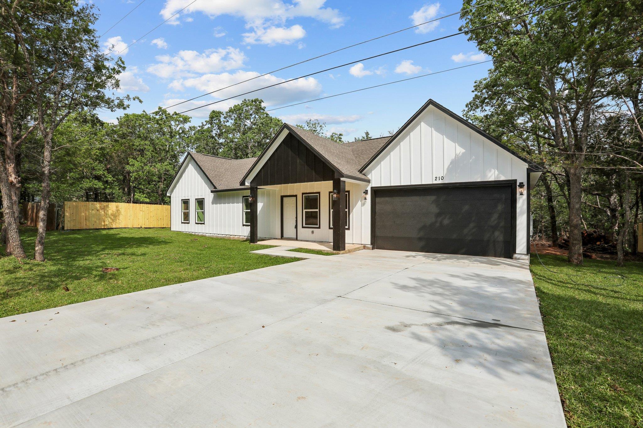 210 Flint Ridge Street Bastrop TX 78602