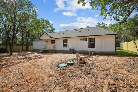 210 Flint Ridge Street Bastrop TX 78602