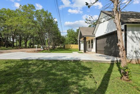 210 Flint Ridge Street Bastrop TX 78602