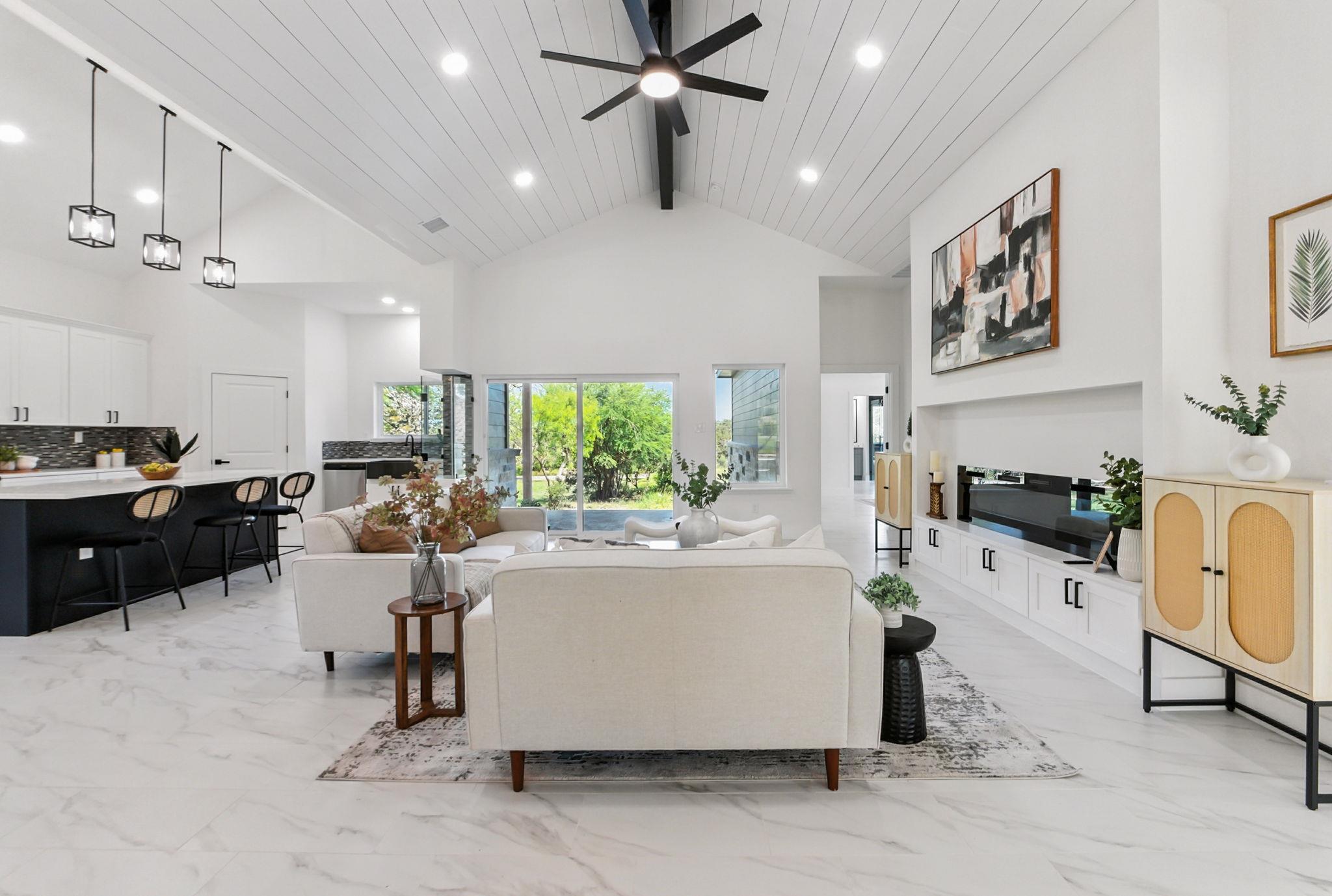 418 Bedford Drive Spicewood TX 78669