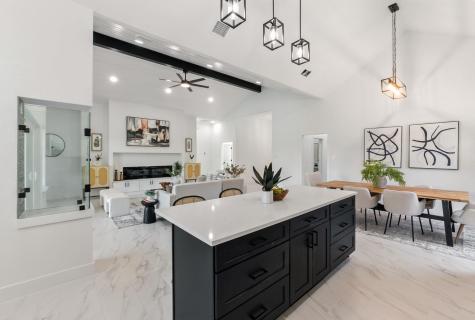 418 Bedford Drive Spicewood TX 78669