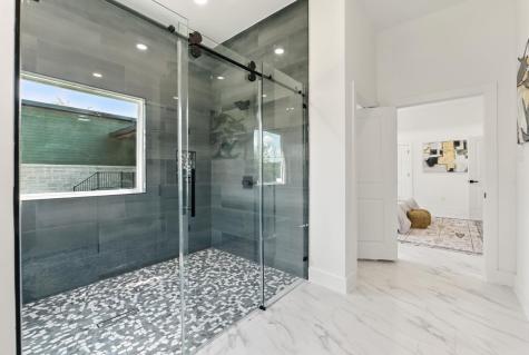 418 Bedford Drive Spicewood TX 78669