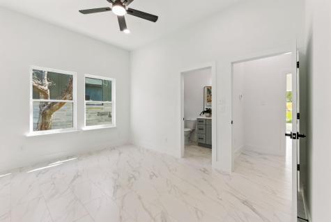 418 Bedford Drive Spicewood TX 78669