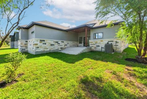418 Bedford Drive Spicewood TX 78669