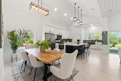 418 Bedford Drive Spicewood TX 78669