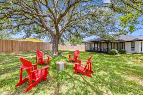 6569 Cutoff Road Round Top TX 78940