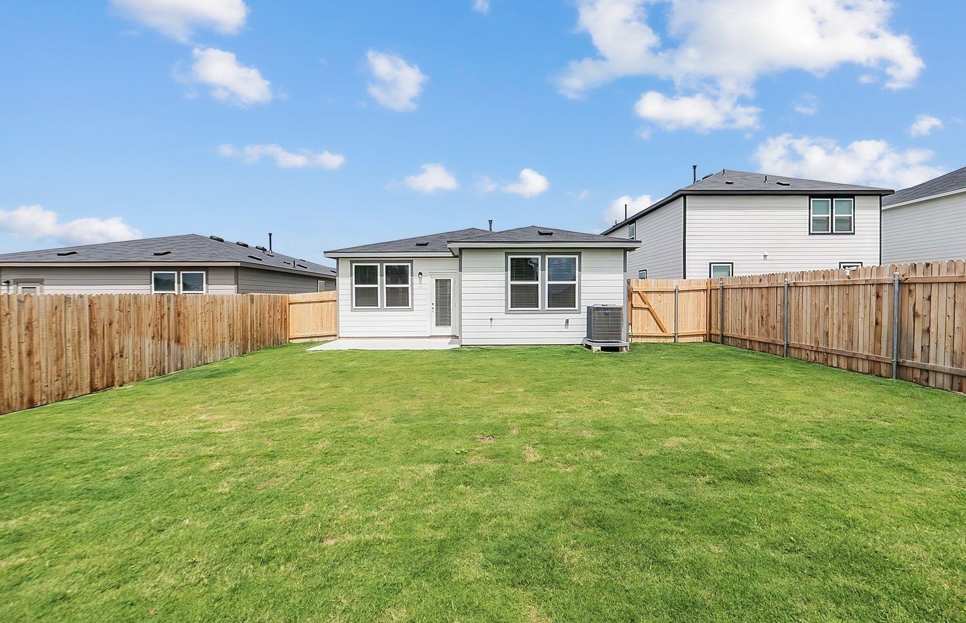 329 Sullivan Way Elgin TX 78621