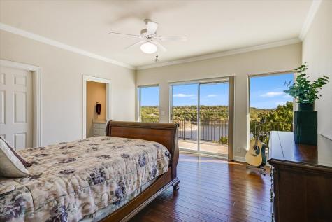 1817 Kingfisher Ridge Cove Lago Vista TX 78645