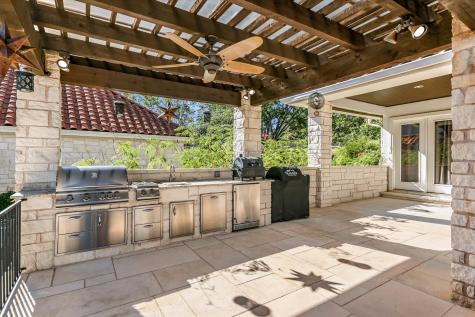 1817 Kingfisher Ridge Cove Lago Vista TX 78645