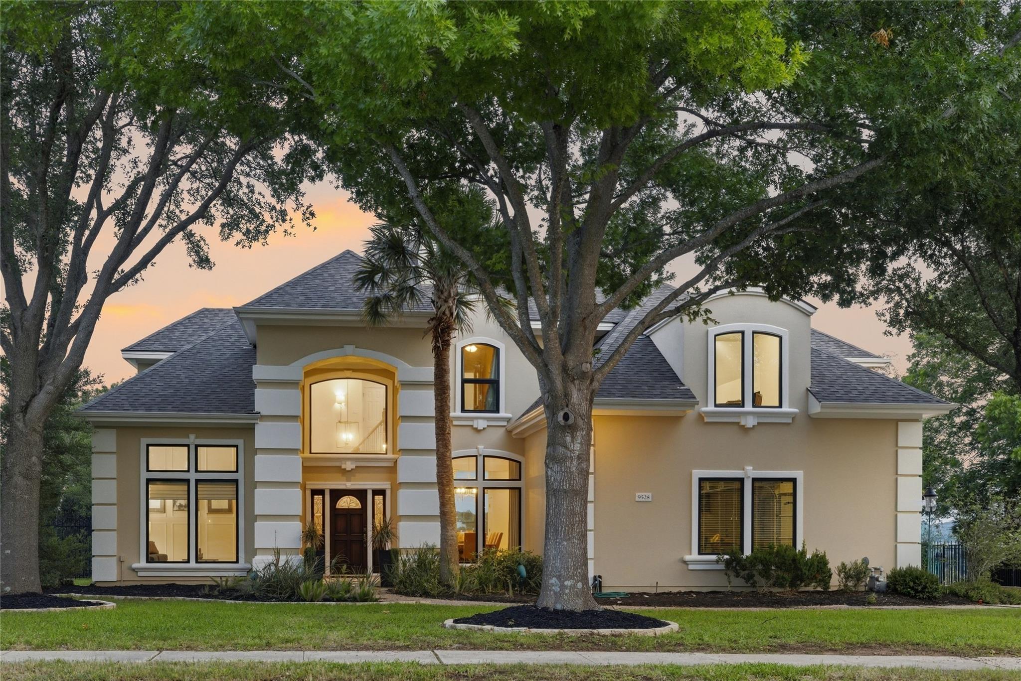 9528 Big View Drive Austin TX 78730