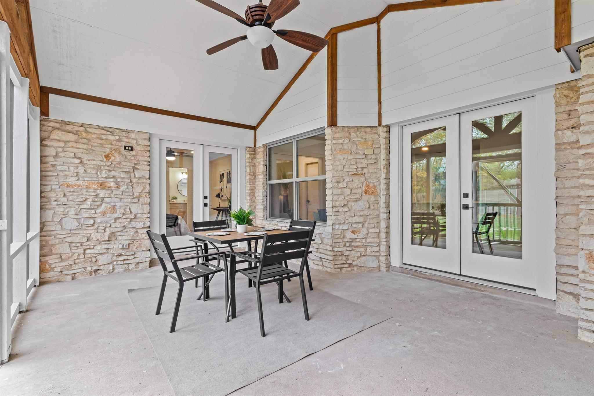 11004 Rustic Manor Lane Austin TX 78750