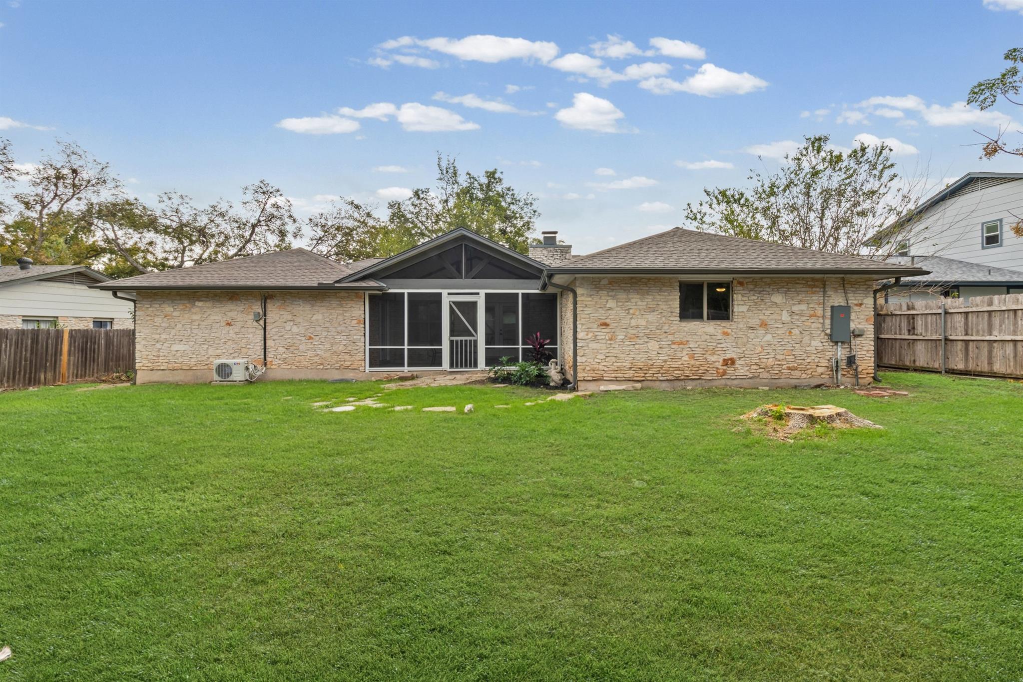 11004 Rustic Manor Lane Austin TX 78750
