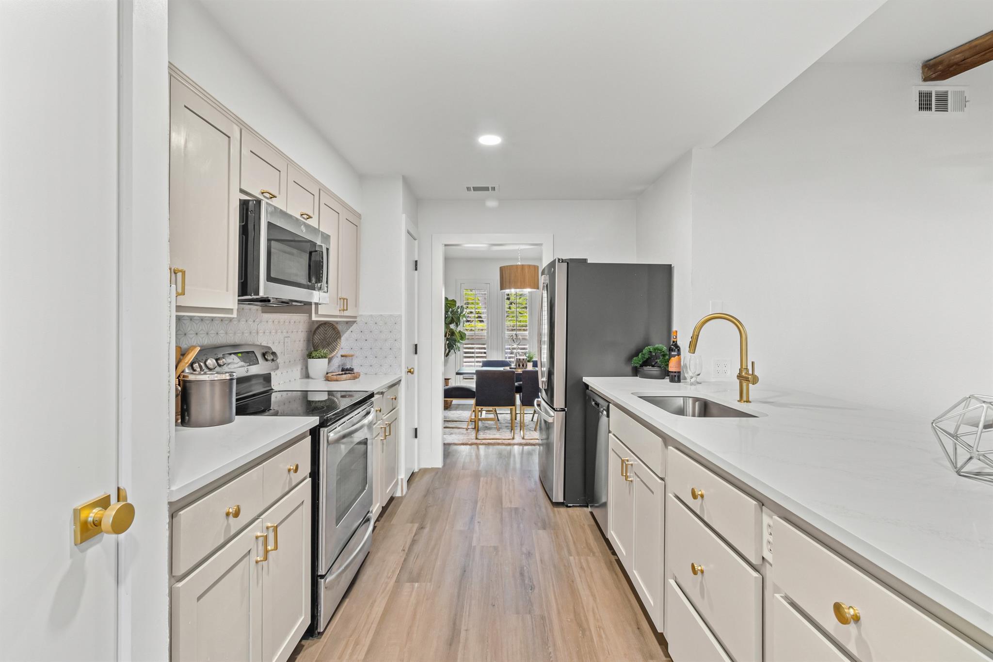 11004 Rustic Manor Lane Austin TX 78750