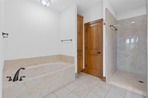 400 County Road 483 Taylor TX 76574