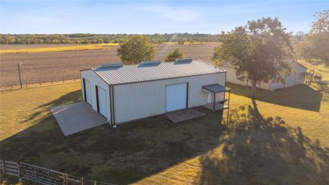 400 County Road 483 Taylor TX 76574