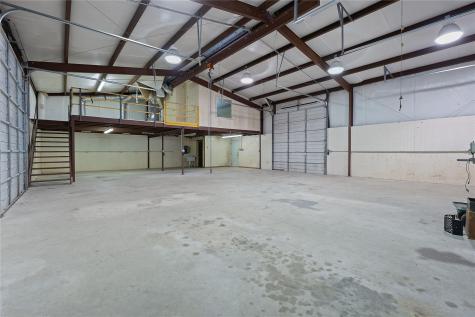 400 County Road 483 Taylor TX 76574