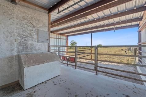 400 County Road 483 Taylor TX 76574