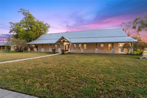 400 County Road 483 Taylor TX 76574
