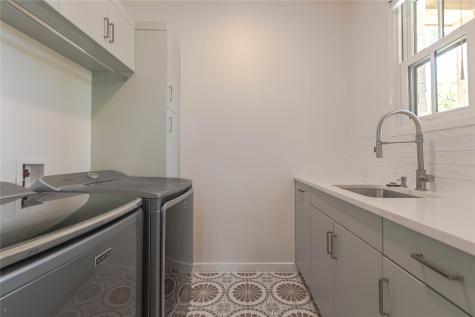 5805 Chesterfield Avenue Austin TX 78752