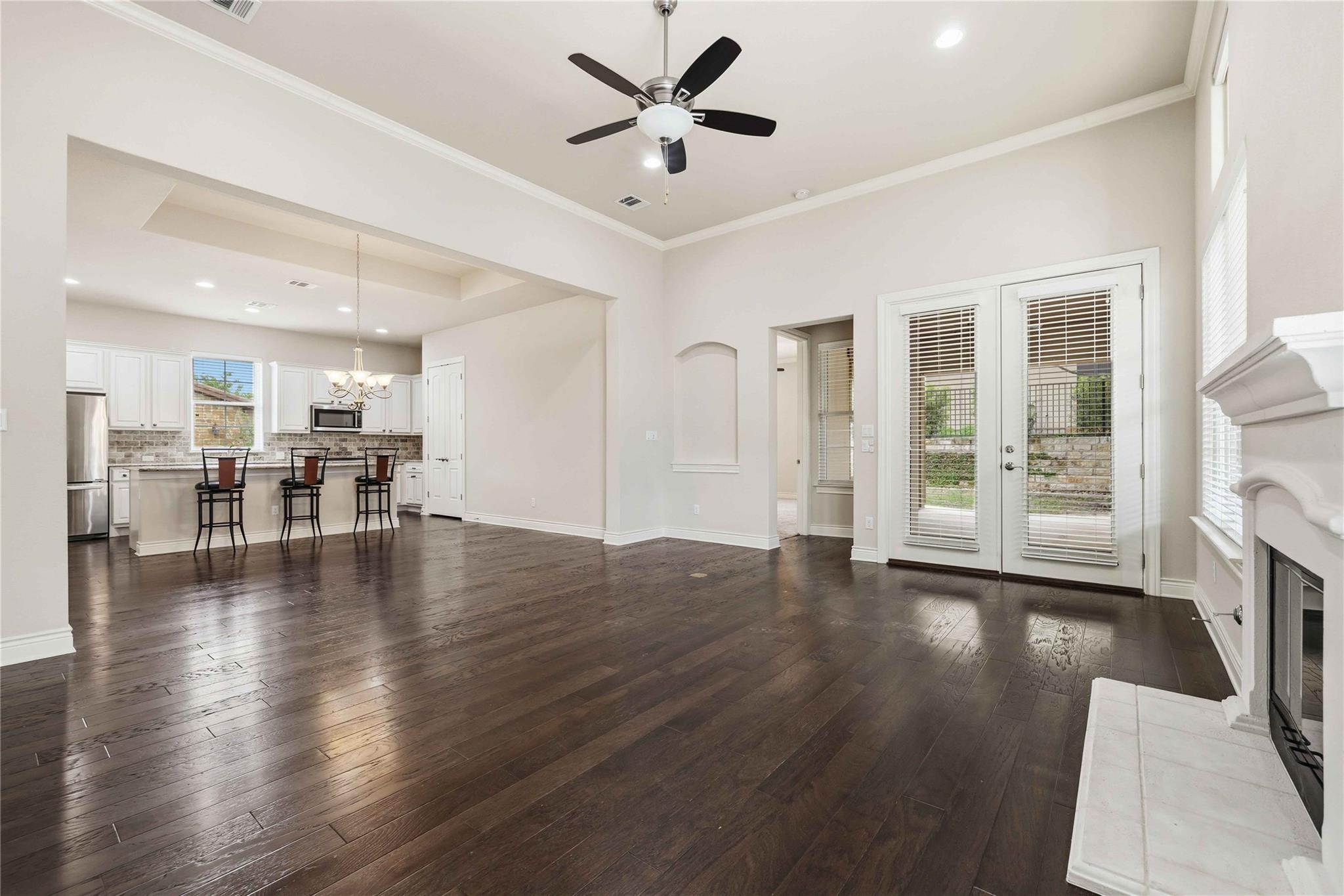 204 Delfino Circle Lakeway TX 78734