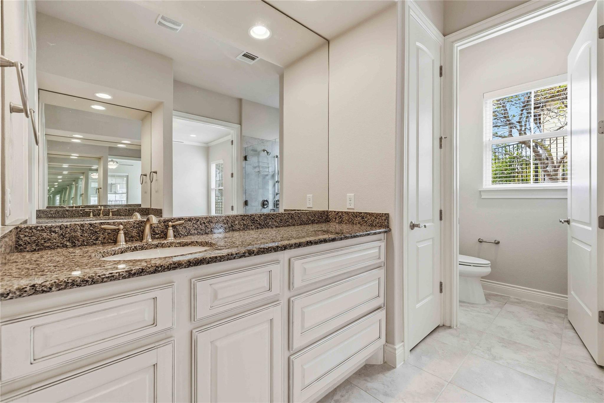204 Delfino Circle Lakeway TX 78734