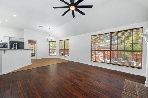 209 El Rio Drive Lakeway TX 78734