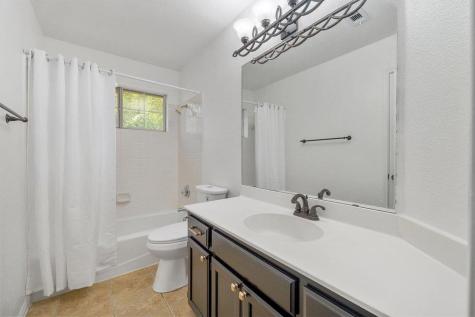 209 El Rio Drive Lakeway TX 78734