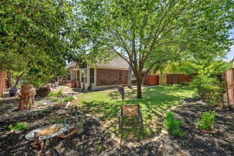 209 El Rio Drive Lakeway TX 78734