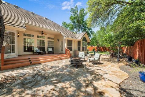 209 El Rio Drive Lakeway TX 78734