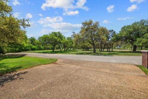 209 El Rio Drive Lakeway TX 78734