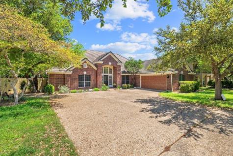 209 El Rio Drive Lakeway TX 78734